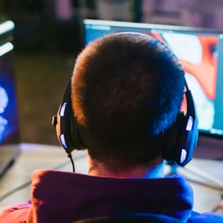 The Connection Between Game Themes and User Retention